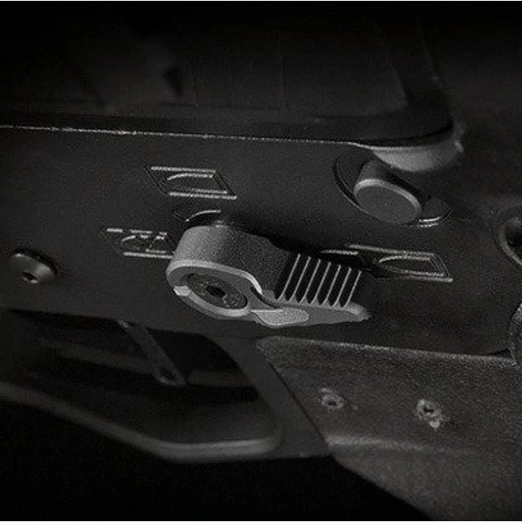 Strike Industries - Flip Switch - 60/90 degrees - black