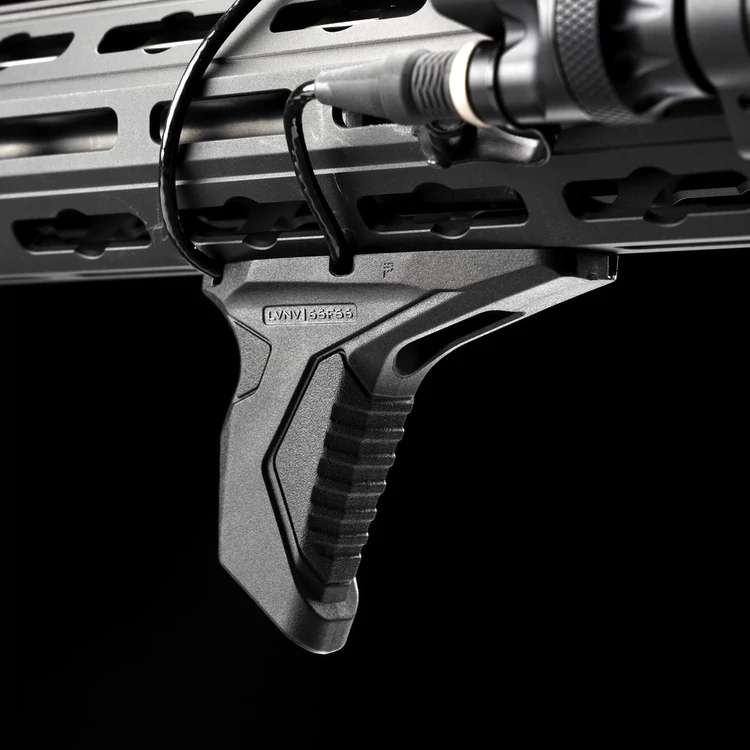 strike-industries-link-angled-handstop-black-si-ar-hsfg-bk-3